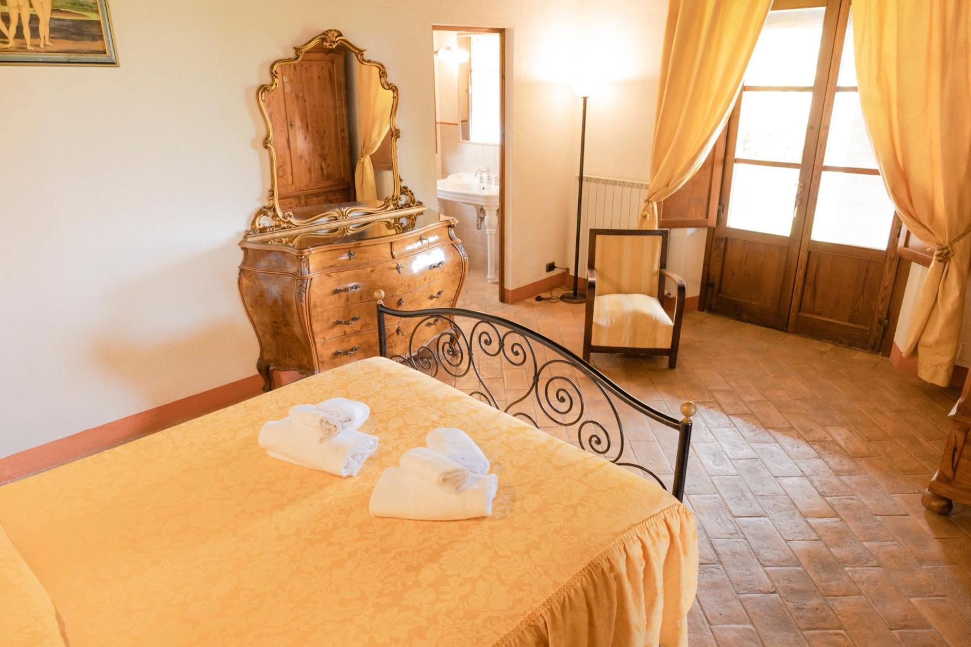 Agriturismo Il Serraglio Монтепульчано Экстерьер фото